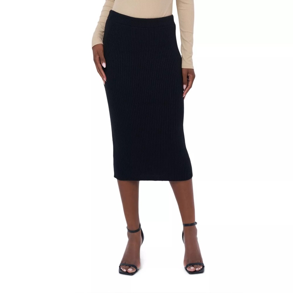 NWT Edited by Remi Bader Women's Ribbed Sweater Skirt